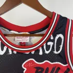 Chicago Bulls Mitchell & Ness Retro Michael Jordan #23 Camisola para homem