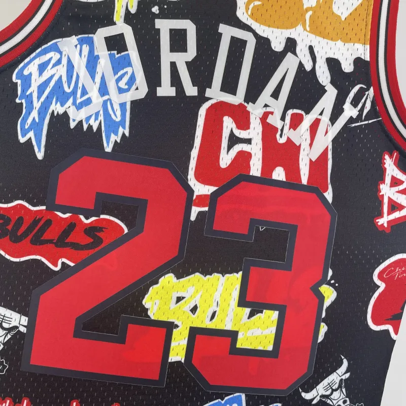 Chicago Bulls Mitchell & Ness Retro Michael Jordan #23 Camisola para homem