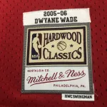 Miami Heat Mitchell & Ness Retro Dwyane Wade #3 Men’s Jersey