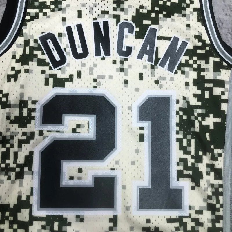 San Antonio Spurs Mitchell & Ness Retro Tim Duncan #21 Jersey | NBA Swingman Jersey