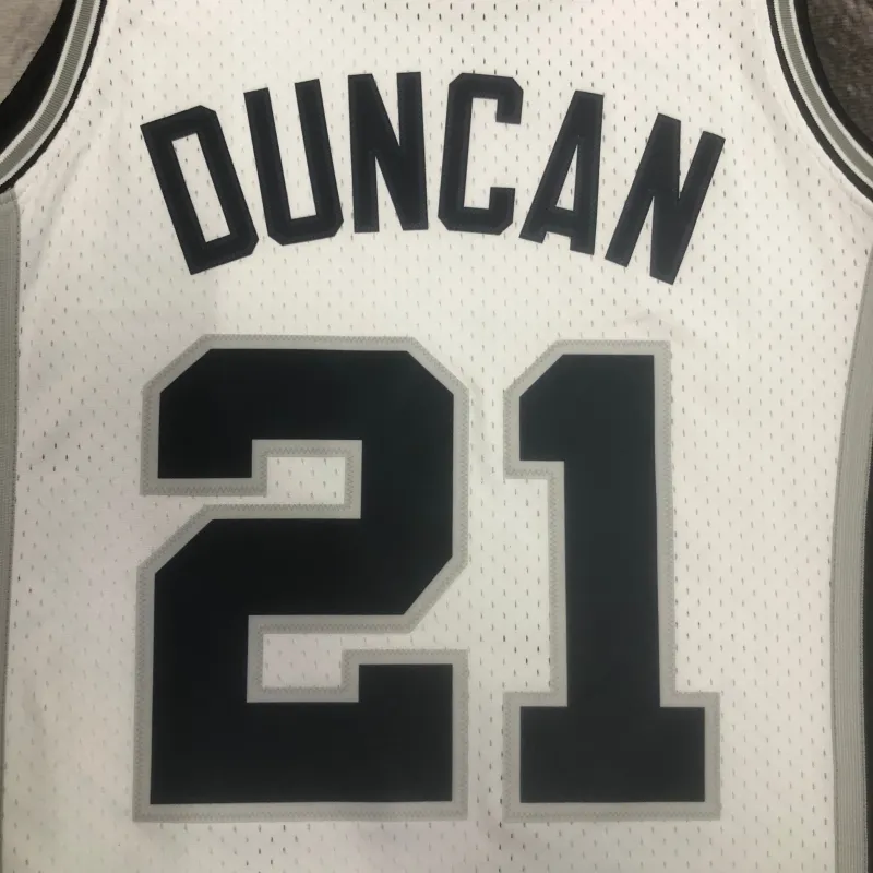1998/99 San Antonio Spurs Mitchell & Ness Retro White Tim Duncan #21 Jersey | NBA Swingman Jersey
