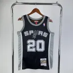 2002/03 San Antonio Spurs Mitchell & Ness Retro Preto Manu Ginobili #20 Jersey | NBA Swingman Jersey 2002/03 San Antonio Spurs Mitchell & Ness Retro Black Manu Ginobili #20 Jersey | NBA Swingman Jersey