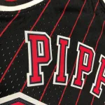 Chicago Bulls Mitchell & Ness Retro Scottie Pippen #33 Men’s Jersey