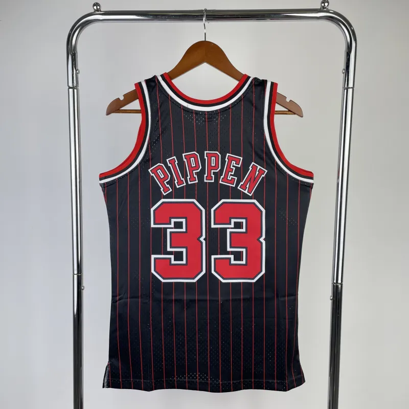 Chicago Bulls Mitchell & Ness Retro Michael Jordan #23 Men’s Jersey