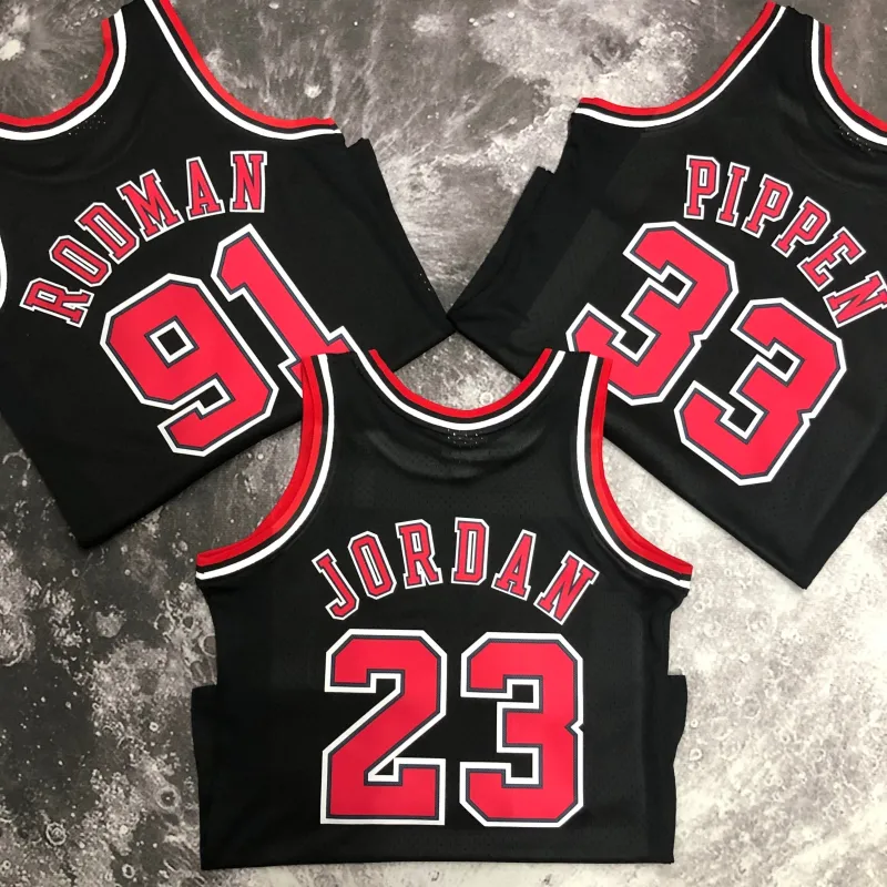 Chicago Bulls Mitchell & Ness Retro Michael Jordan #23 Men's Jersey