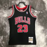 Chicago Bulls Mitchell & Ness Retro Michael Jordan #23 Men's Jersey