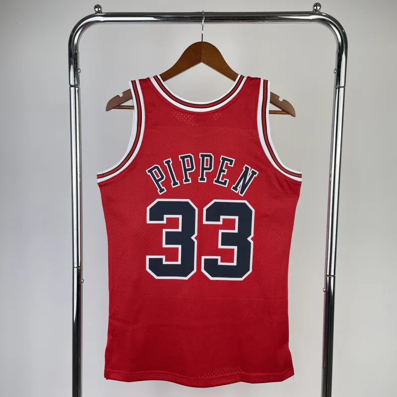 Chicago Bulls Mitchell & Ness Retro Scottie Pippen #33 Men’s Jersey