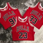 Chicago Bulls Mitchell & Ness Retro Scottie Pippen #33 Men’s Jersey
