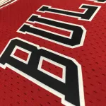 Chicago Bulls Mitchell & Ness Retro Michael Jordan #23 Men’s Jersey