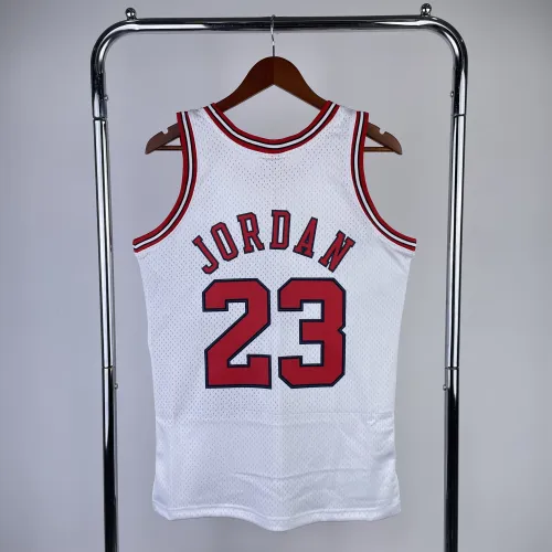 Chicago Bulls Mitchell & Ness Retro Michael Jordan #23 Men’s Jersey