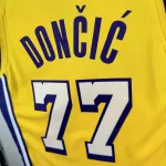 Maglia da uomo Los Angeles Lakers con scollo a V Luka Doncic #77 Giallo