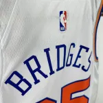 Jersey Mikal Bridges #25 branco dos New York Knicks | Jersey Swingman da NBA