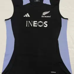 Camisola sem mangas dos All Blacks da Nova Zelândia 2024, preta com painéis laterais azul-claro - foto do produto 24,99 $ - Camisola sem mangas dos All Blacks da Nova Zelândia 2024, preta com painéis laterais em azul claro