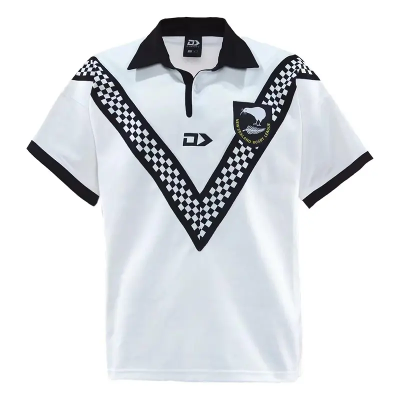 Jersey 2024 dos Kiwis da Nova Zelândia branco com padrão em V xadrez preto