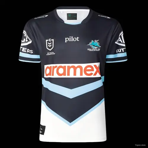 2026 Camisola interior dos Cronulla Sharks preta com Chevron azul celeste