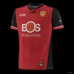 Maglia da casa 25/26 in piuma GAA rossa con rifiniture nere 25/26 Down GAA Red with Black Trim Home Jersey