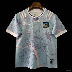 25/26 Limerick GAA hellblaues Auswärtstrikot mit violettem Kartenmotiv – Produktfoto 24,99 US-Dollar – 25/26 Limerick GAA Auswärtstrikot in Hellblau mit violettem Kartendesign