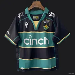 Maglia dei Northampton Saints 25/26, verde a righe nere e dorate - foto del prodotto 24,99 $ - Maglia dei Northampton Saints 25/26 verde con strisce nere e dorate