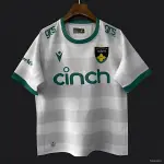 Maglia dei Northampton Saints 25/26, bianca con rifiniture verdi Maglia dei Northampton Saints 25/26 bianca con rifiniture verdi