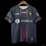 25/26 Camisola Wexford GAA azul-marinho com motivos roxos e dourados 25/26 Wexford GAA Navy with Purple and Gold Design Jersey