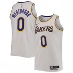 Camisa Swingman Nike 2021/22 de Russell Westbrook dos Los Angeles Lakers - Edição Association - Branca Russell Westbrook Los Angeles Lakers Nike 2021/22 Swingman Jersey – Association Edition – White