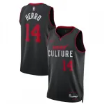 Tyler Herro Miami Heat Unisex 2023/24 Swingman Jersey - Zwart - City Edition Tyler Herro Miami Heat Unisex 2023/24 Swingman Jersey - Zwart - City Editie