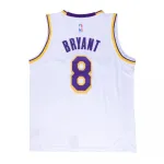 Maillot Swingman Kobe Bryant #8 blanc des Los Angeles Lakers pour homme – Édition Association
