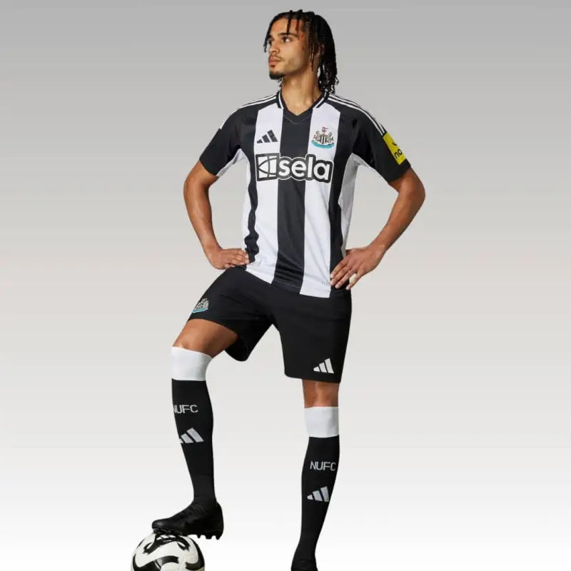 Camisola de futebol autêntica do Newcastle United 2024/25