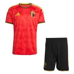 Kit de camisolas da Bélgica para o Campeonato do Mundo de Futebol 2026 - foto do produto Camisola interior da Bélgica para o Campeonato do Mundo de Futebol para homem 2026, vista frontal vermelha vibrante com brasão.