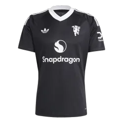 Manchester United Third Away Goalkeeper Soccer Jersey 2024/25 Black - product photo Manchester United Third Away Goalkeeper Soccer Jersey 2024/25 Black product image