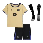 Barcelona uittenue voor kinderen, complete set 2025/26 Barcelona uittenue voor kinderen, complete set 2025/26