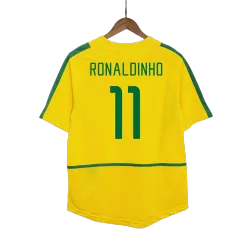 Maillot de football vintage rétro RONALDINHO #11, maillot domicile du Brésil pour la Coupe du monde 2002 - photo du produit Maillot de football vintage pour homme, style rétro RONALDINHO #11, maillot domicile du Brésil pour la Coupe du monde 2002, vue de face avec écusson.