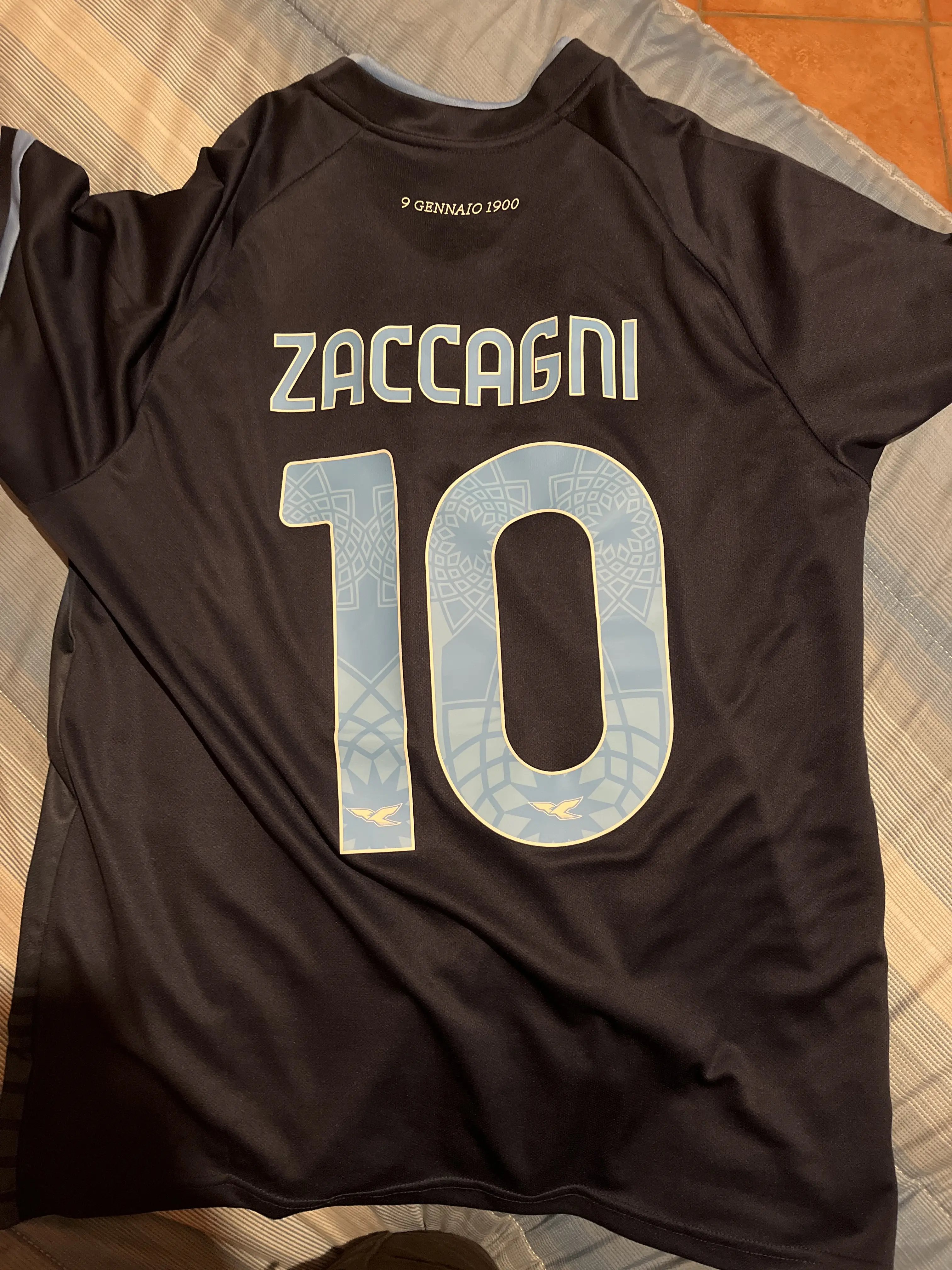 Lazio Drittes Auswärts Fußballtrikot 2025/26 Fotoreview
