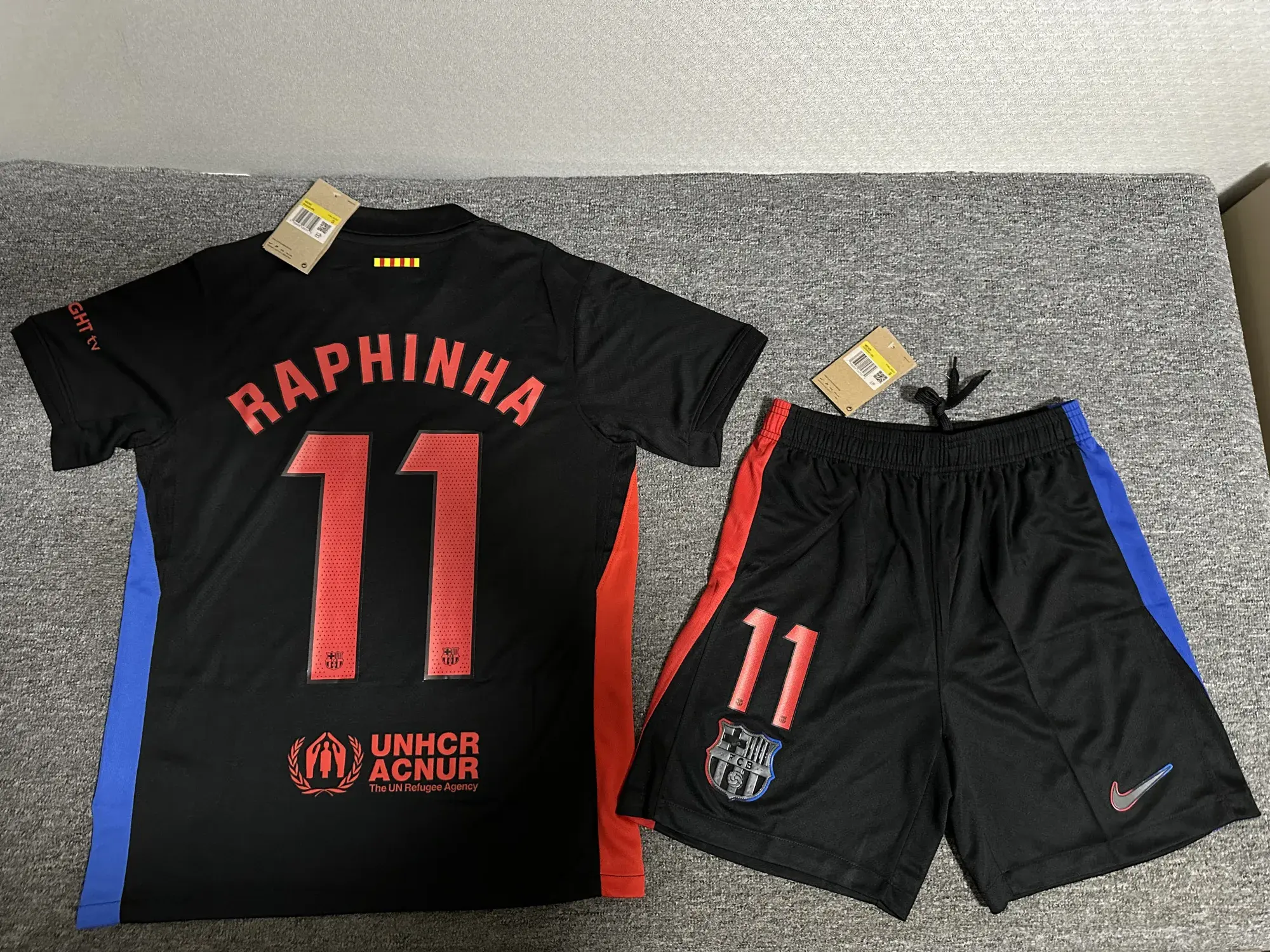 24/25 Barcelona Away jersey photo review