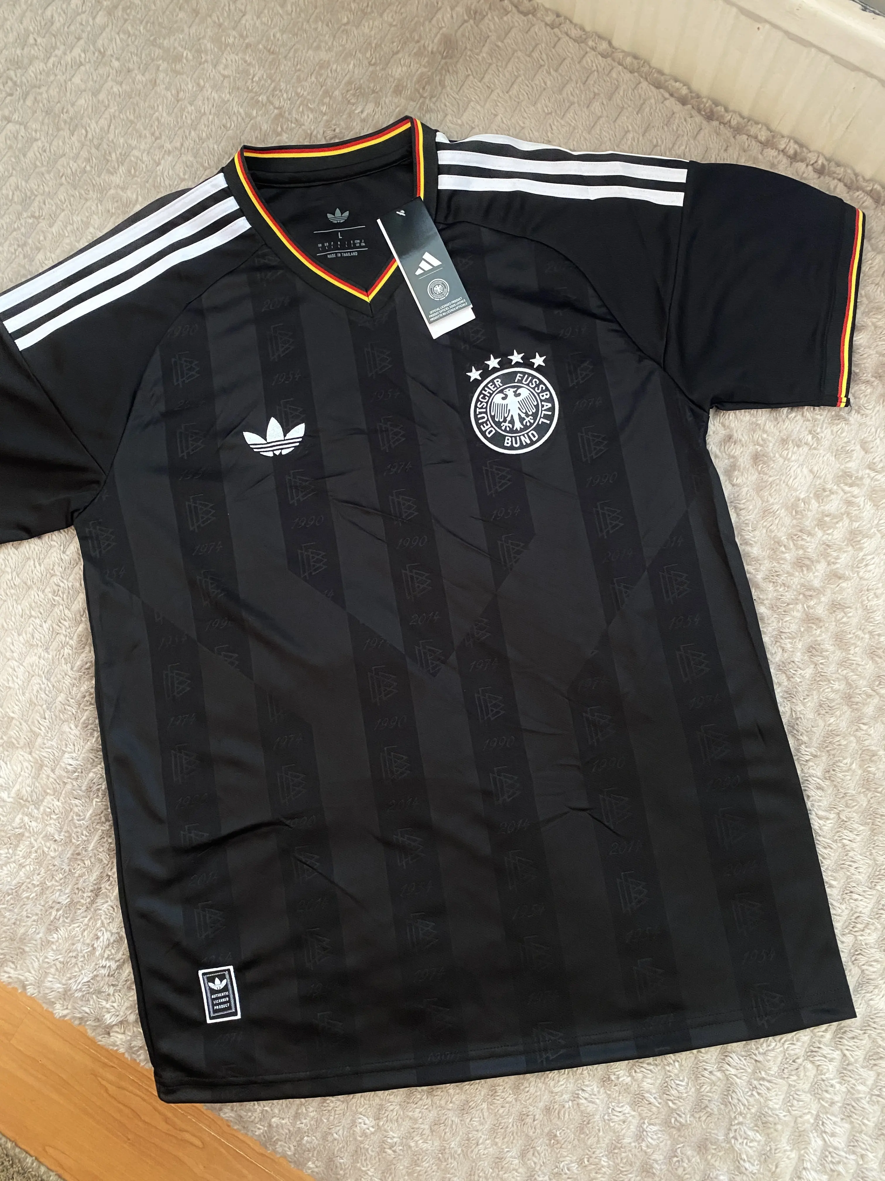 Germany 2026 World Cup Jersey Black Special Edition photo review