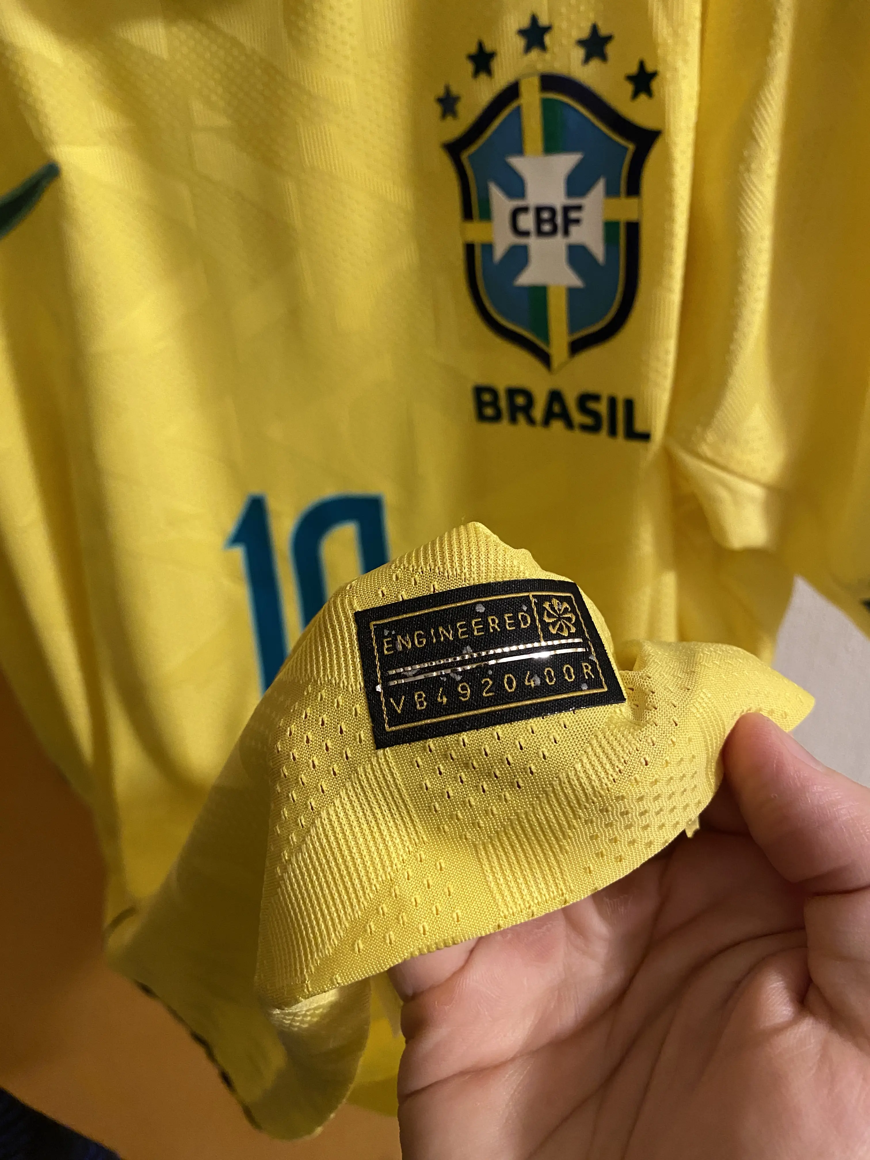 Jersey Brazil Soccer 2026 World Cup Home Player Version photo review