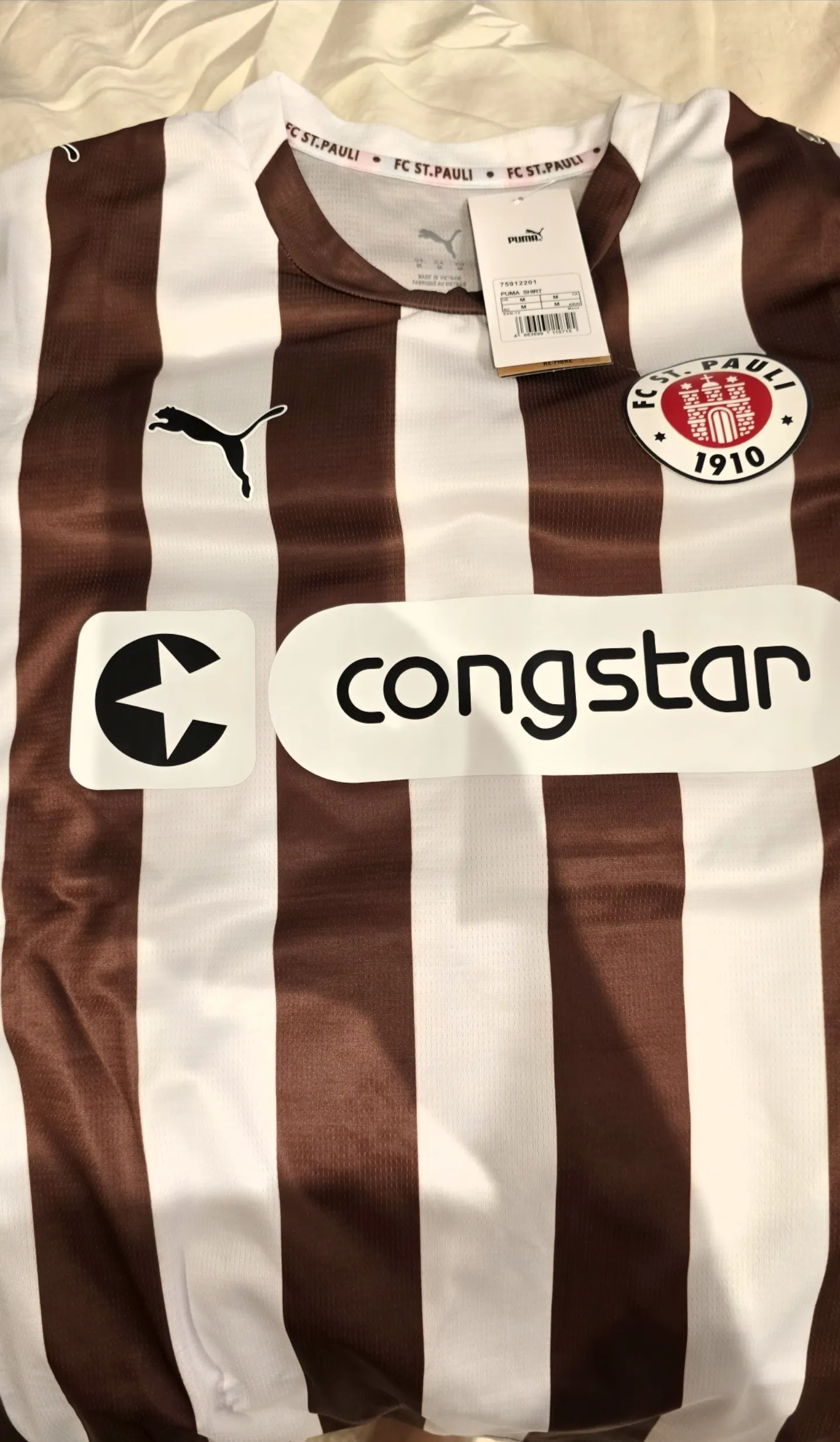 Fare clic per visualizzare lo schermo intero 25/26 St. Pauli Home brown soccer jersey photo review