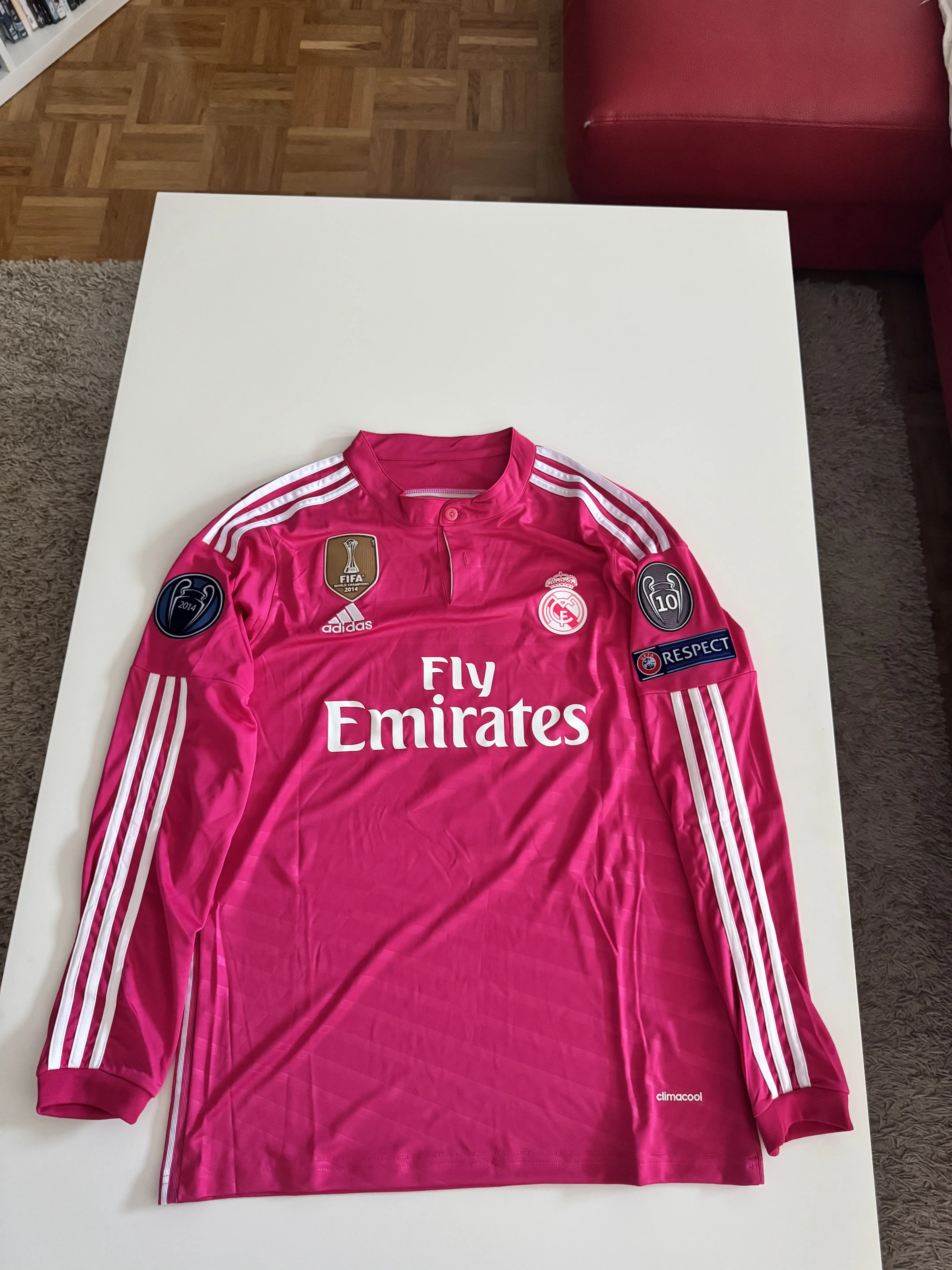14/15 Real Madrid Away Long Sleeve Retro soccer Jersey photo review