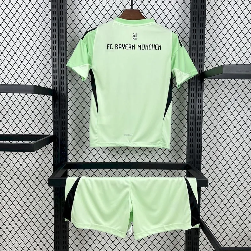 25/26 Bayern Munich Goalkeeper Kids kit