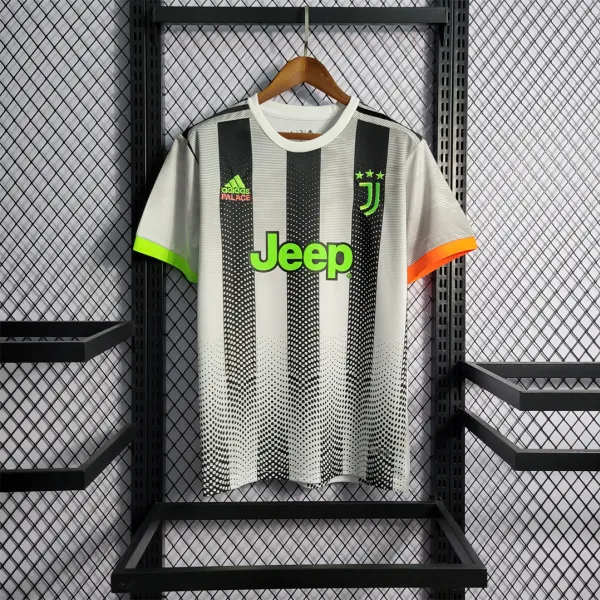 Juventus four 19/20 retro jersey - A-Grade Quality Detail View