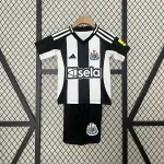 24/25 Newcastle United Home zwarte kinderkleding 24/25 Newcastle United Home zwarte kinderkleding