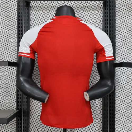 Maglia versione giocatore dell'Arsenal 25/26