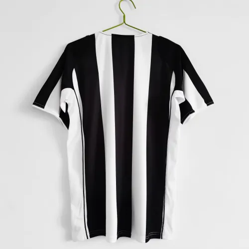 04/05 Juventus Home Retro Soccer Jersey