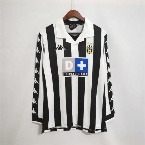 Maillot rétro à manches longues de la Juventus (saison 99/00)