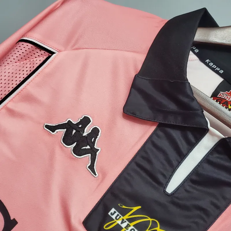 97/98 Juventus Away Retro Long Sleeve Jersey