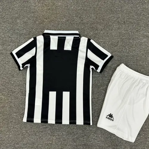 95/96 Juventus Home Retro Kids kit