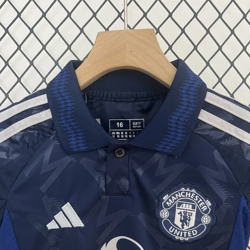 24/25 Manchester United away kids kit