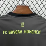 25/26 Bayern Munich Black Goalkeeper Kids Kit