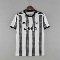 22/23 Juventus Home Soccer Jersey - product photo US16.99 - 22/23 Juventus Home Soccer Jersey