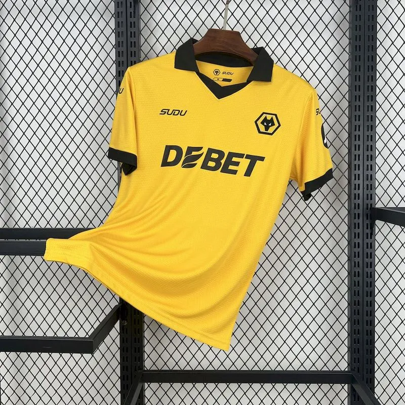 25/26 Wolves home soccer jersey